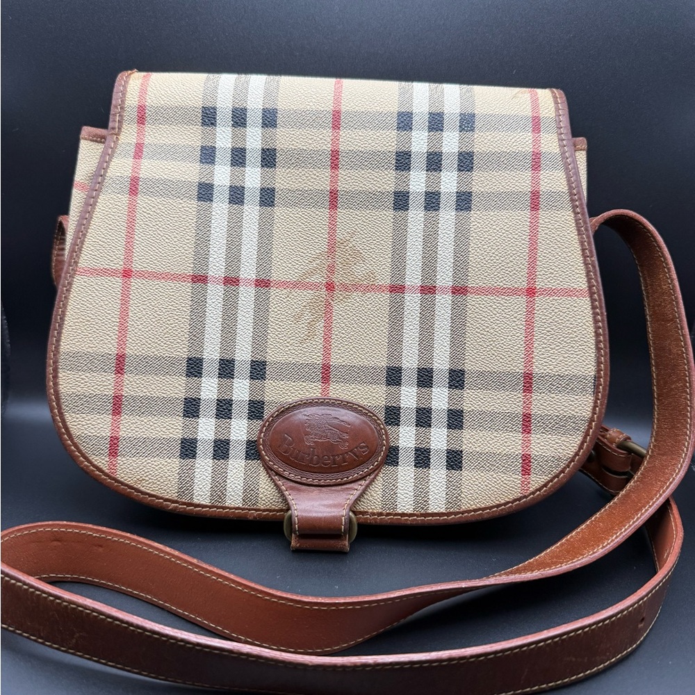 Burberry Women’s Nova Check shoulder bag